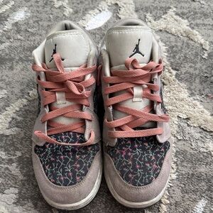 Nike Kids Sneakers - Pink and Black